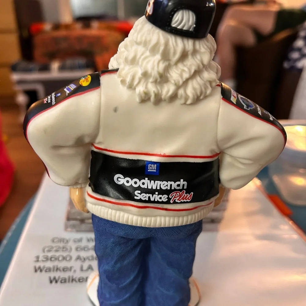 Service Plus Santa Figurine -‎ White and Blue